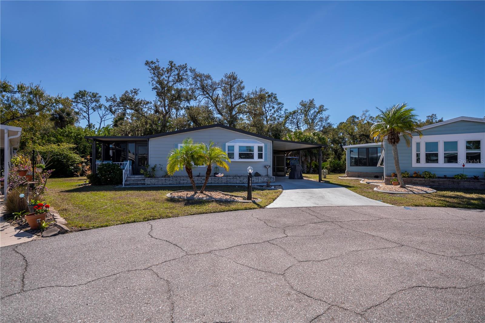 TANGERINE WOODS - Residential