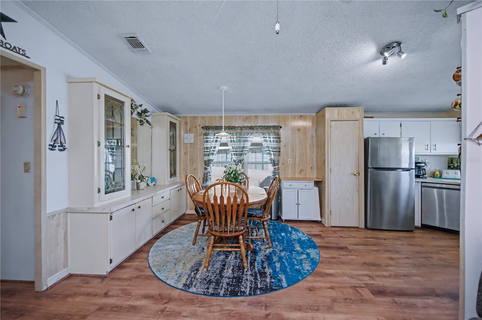 TANGERINE WOODS - Residential