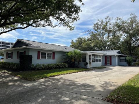 A home in PALM HARBOR