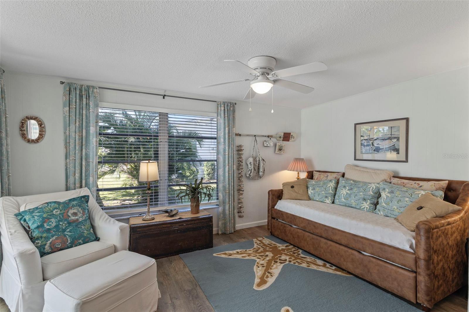 BAY POINT CORR OF - Residential