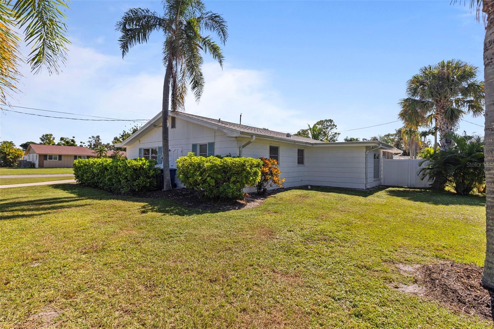 BAY POINT CORR OF - Residential