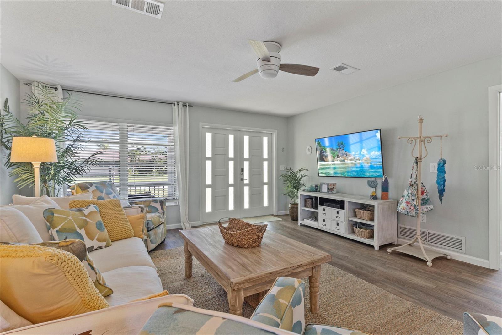 BAY POINT CORR OF - Residential