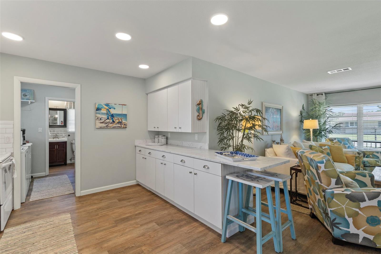BAY POINT CORR OF - Residential