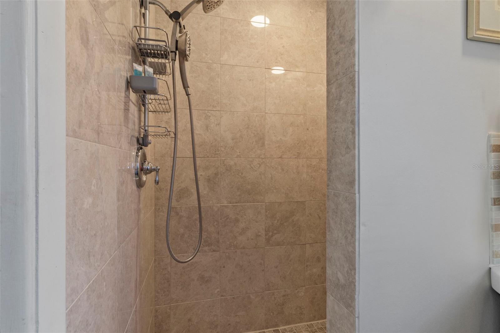 BAY POINT CORR OF - Residential