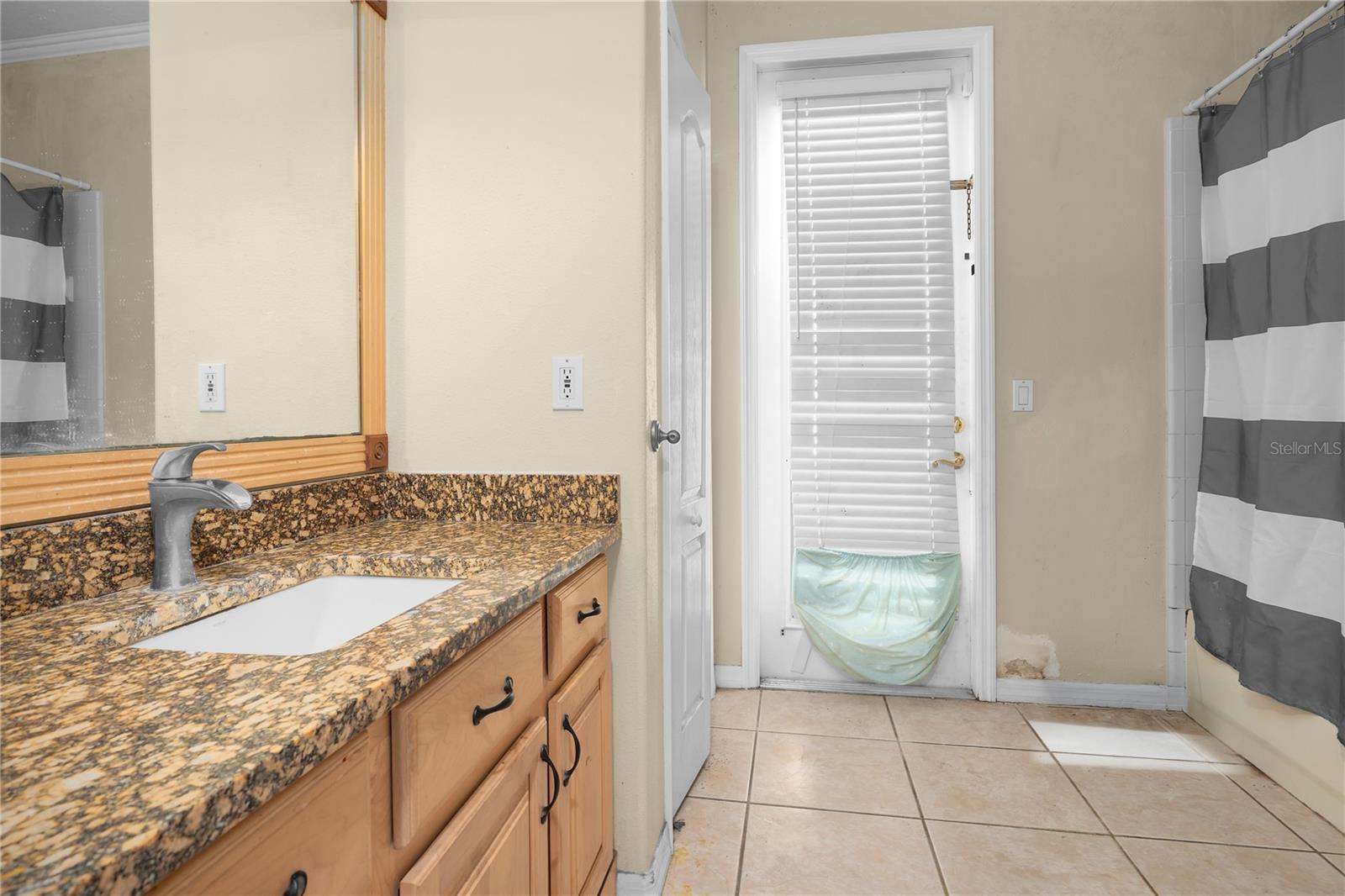 EAST LAKE COVE PH 1 - Residential