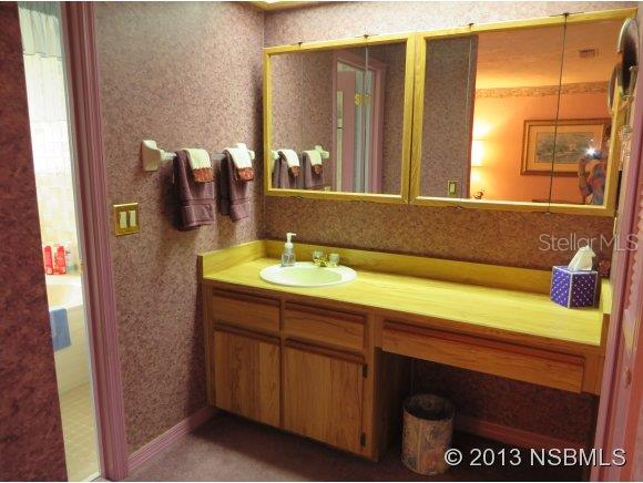 Creekside Condo - Residential