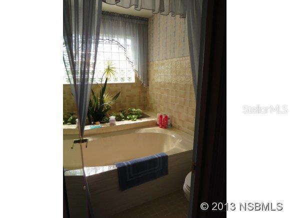 Creekside Condo - Residential