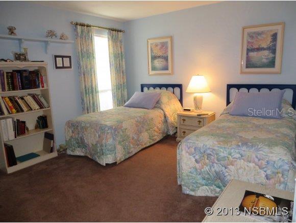 Creekside Condo - Residential