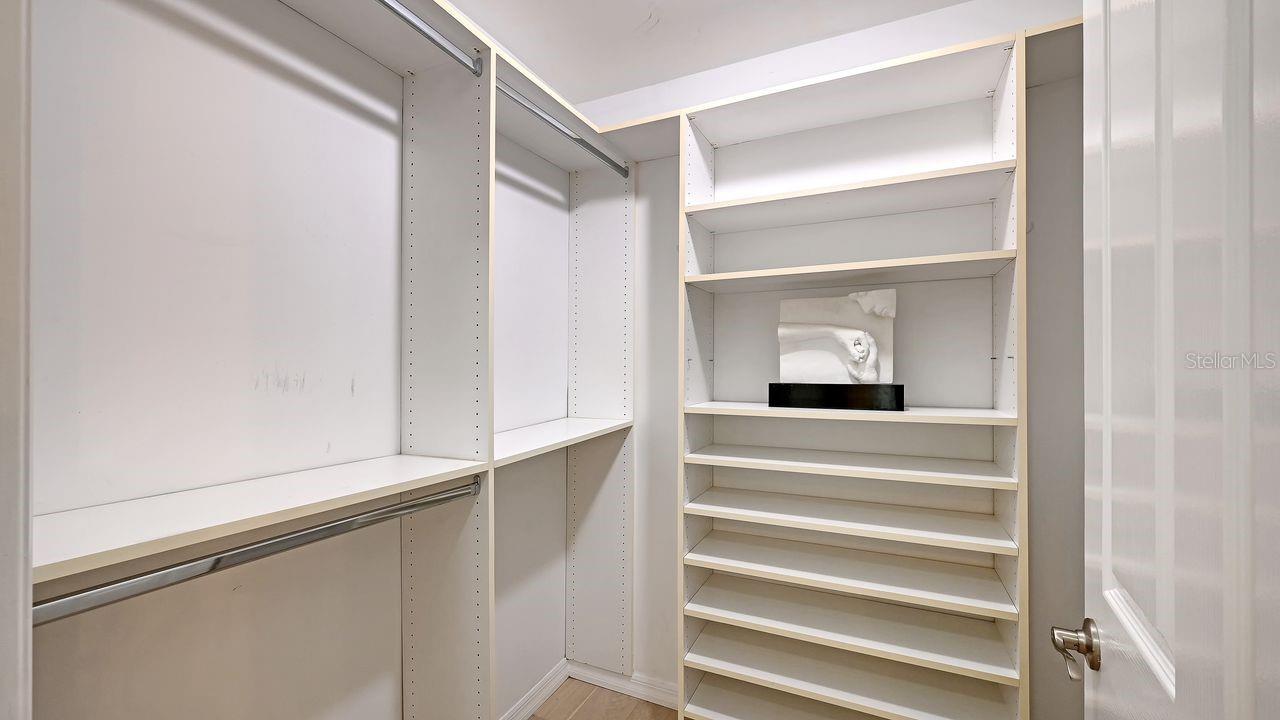 SAPPHIRE SHORES - Residential