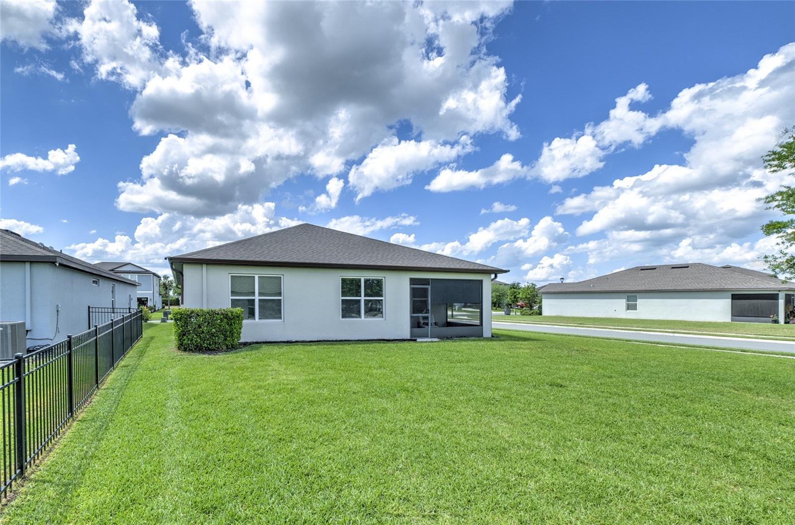 9328 ROYAL RIVER CIRCLE