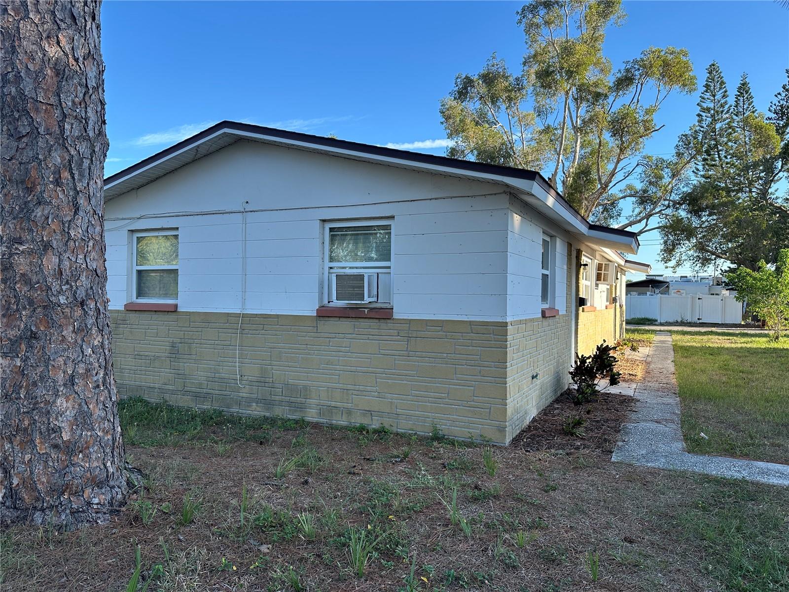 Photo 1 of 13 — 351 50TH AVENUE N, ST PETERSBURG, FL 33703