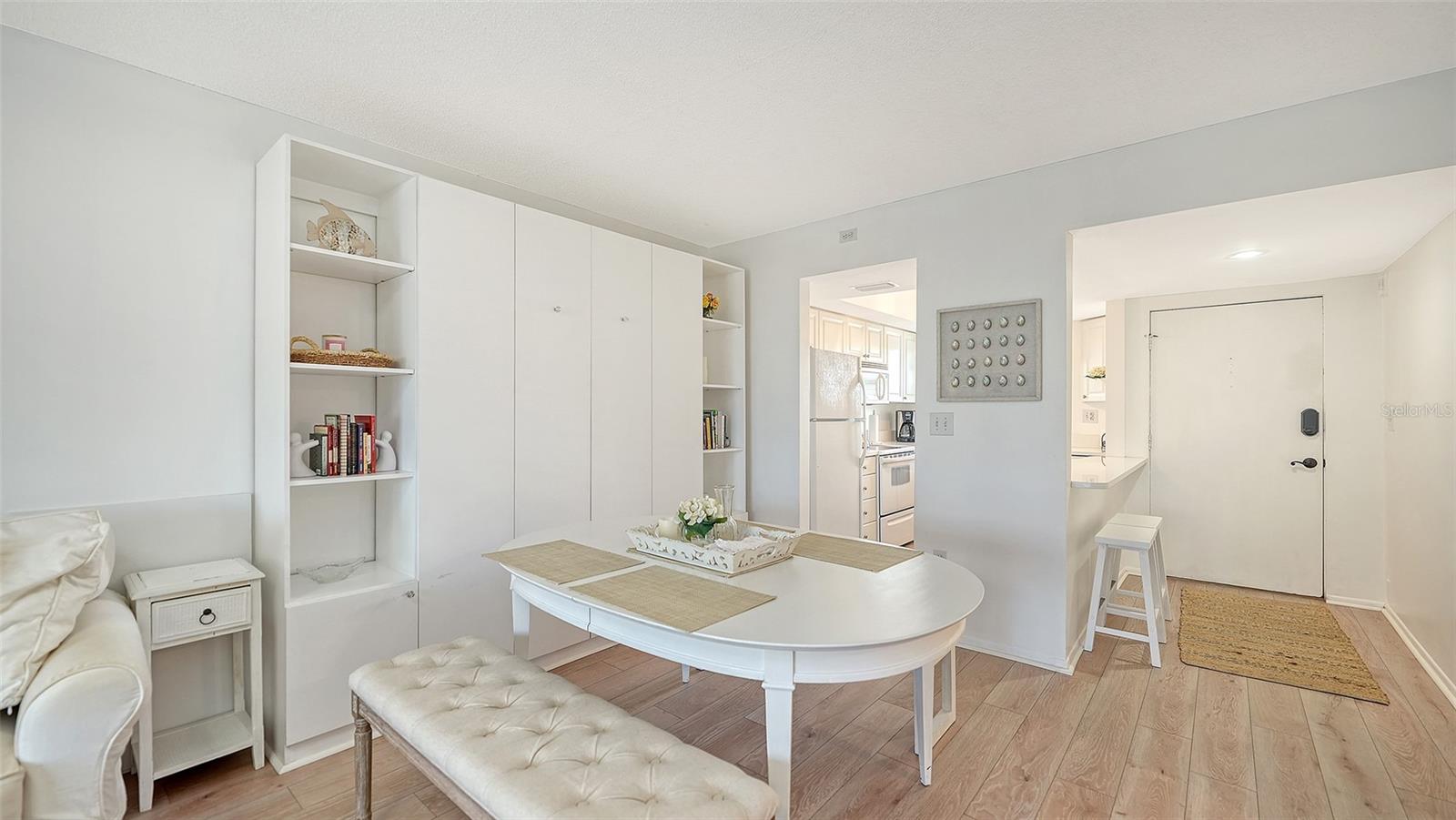 INLET APTS - Residential
