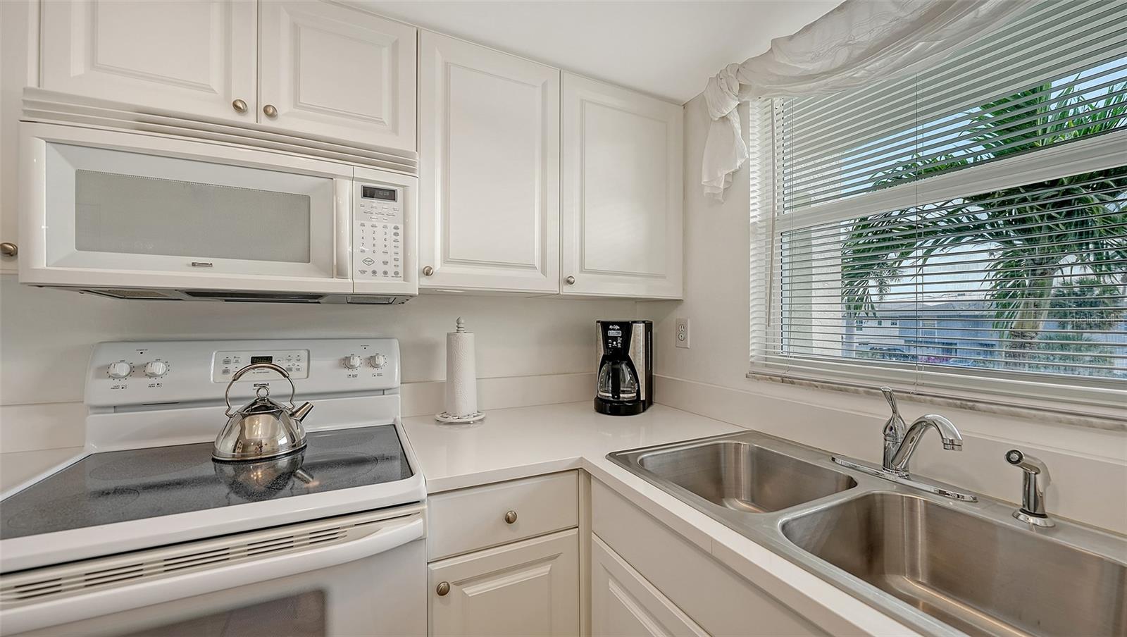 INLET APTS - Residential