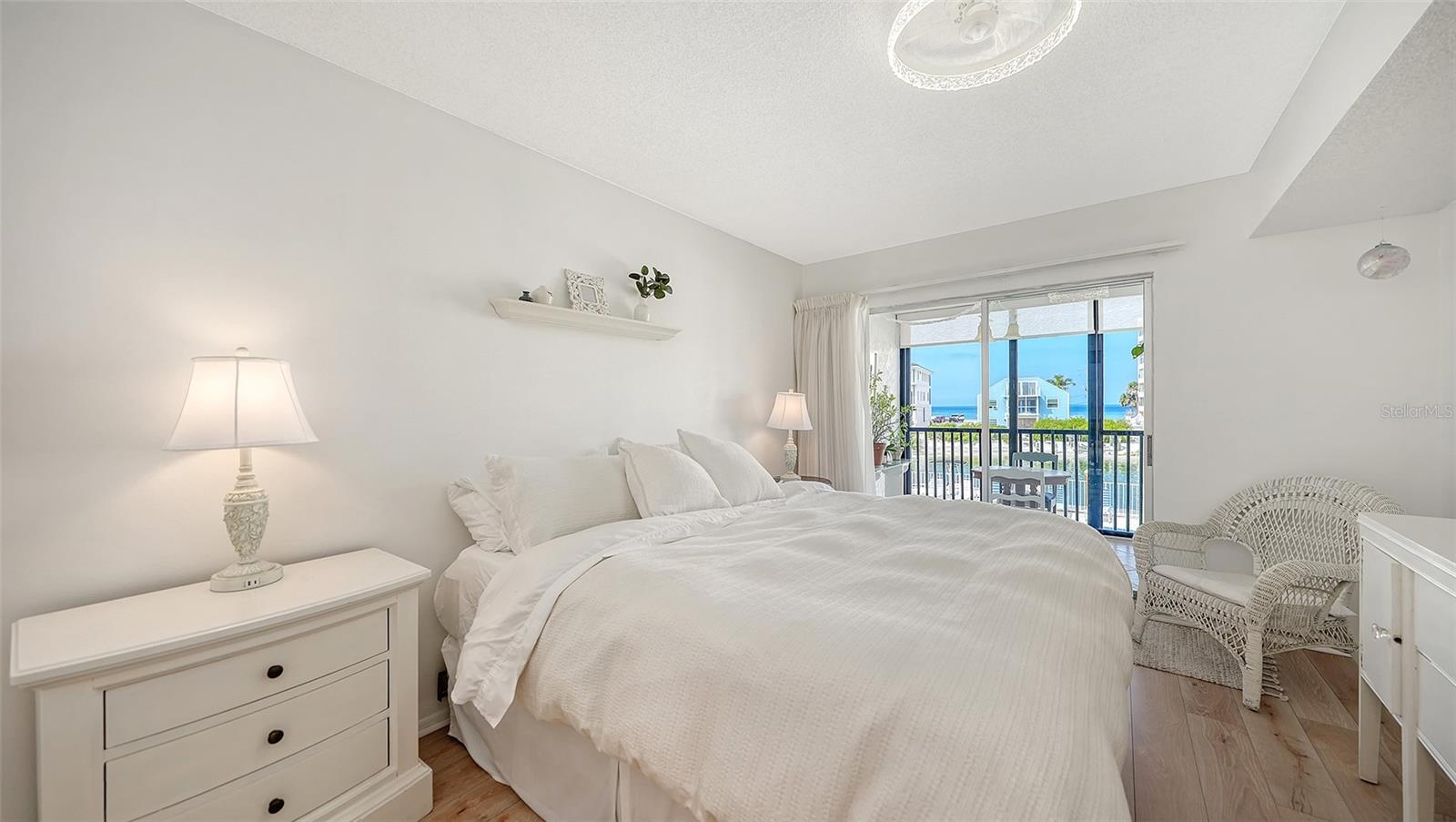INLET APTS - Residential