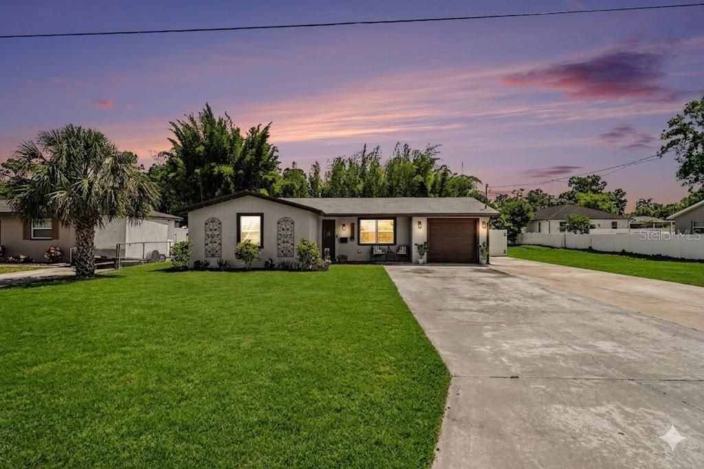 Photo of 1812 W Crawford Street, Tampa, FL 33604 (MLS # TB8500897)