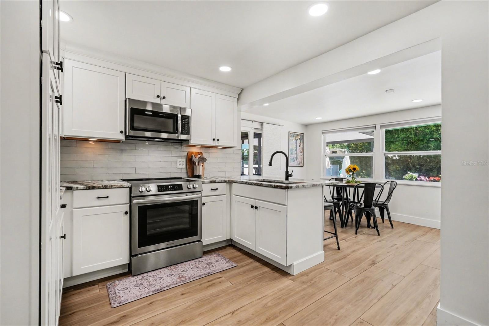 CLO MAR HOMES SUB - Residential