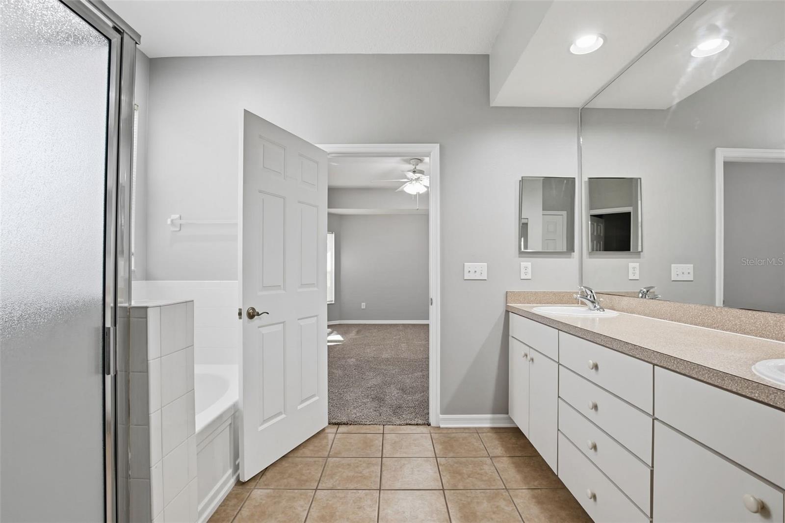 FISHHAWK RANCH PH 2 PRCL - Residential