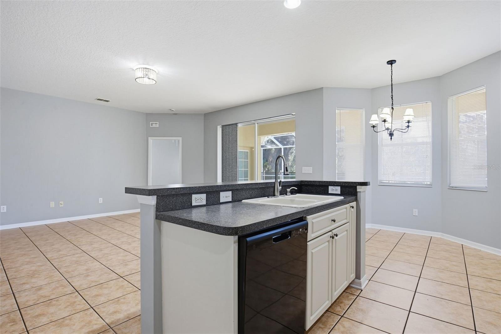 FISHHAWK RANCH PH 2 PRCL - Residential