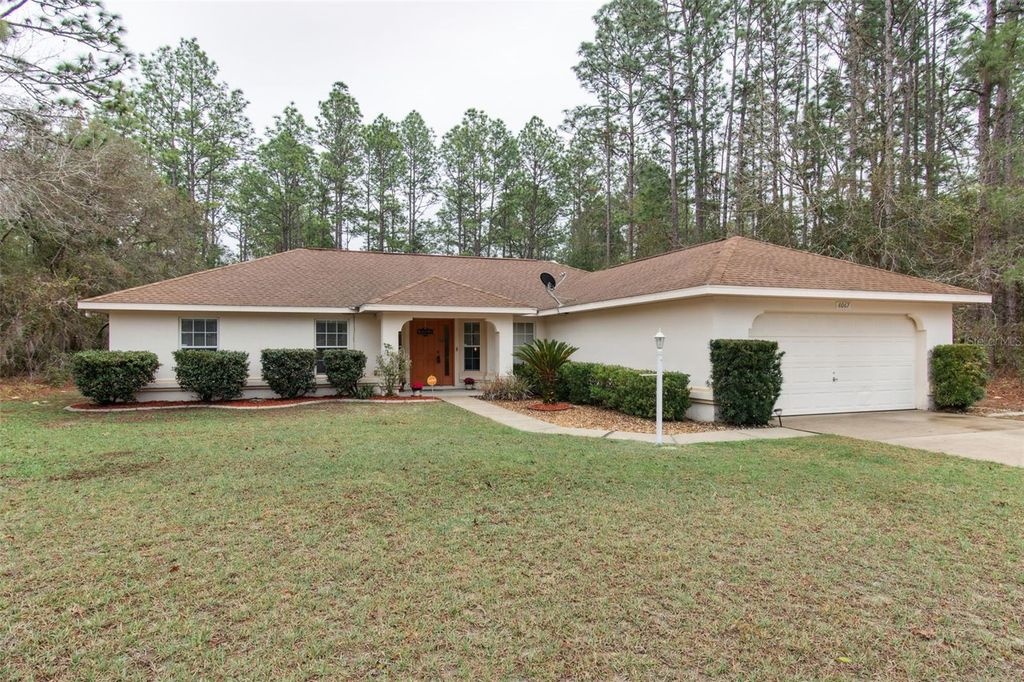 Photo of 8067 SW 135th Loop, Ocala, FL 34473 (MLS # OM719526)