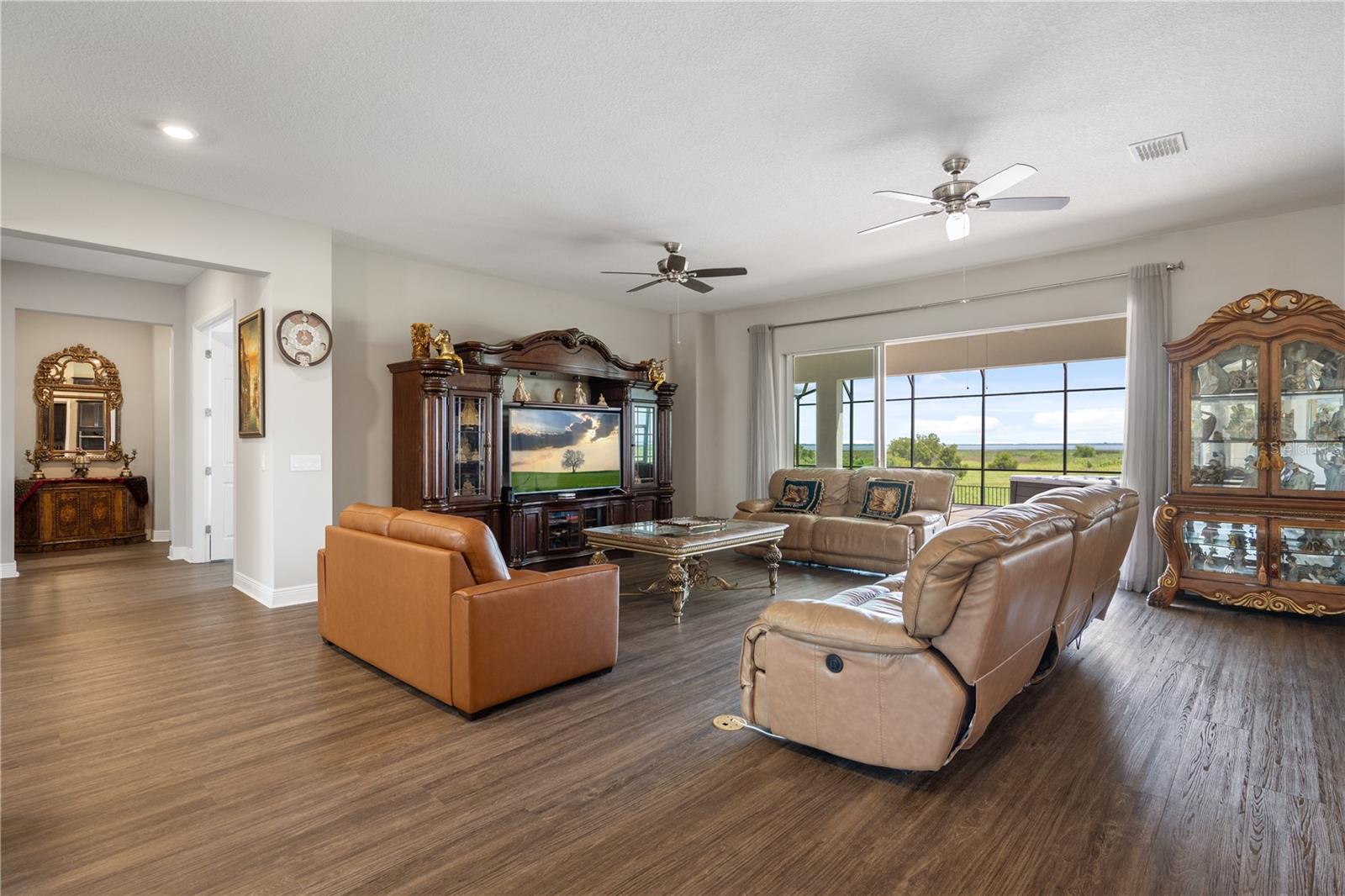BELLALAGO - Residential
