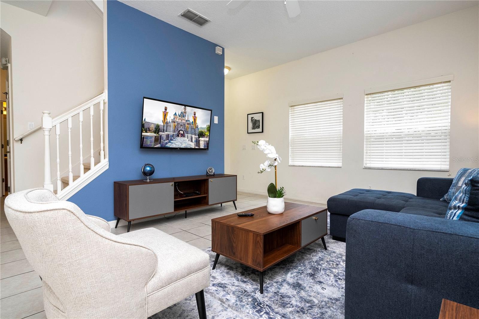 ENCANTADA PH 2 - Residential