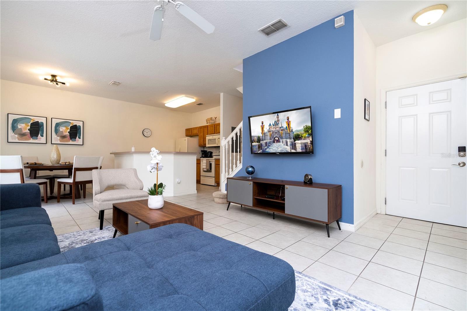 ENCANTADA PH 2 - Residential