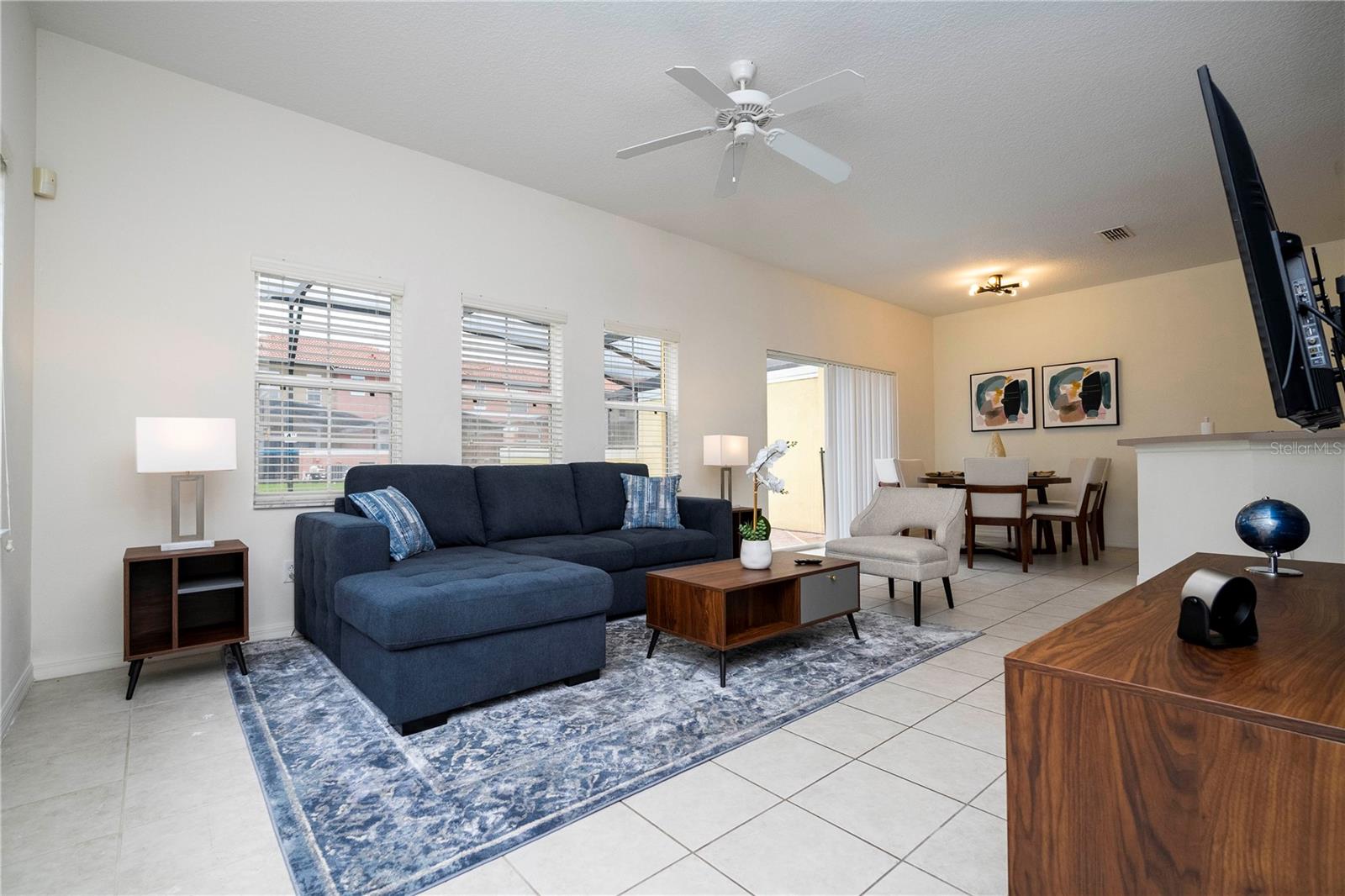 ENCANTADA PH 2 - Residential
