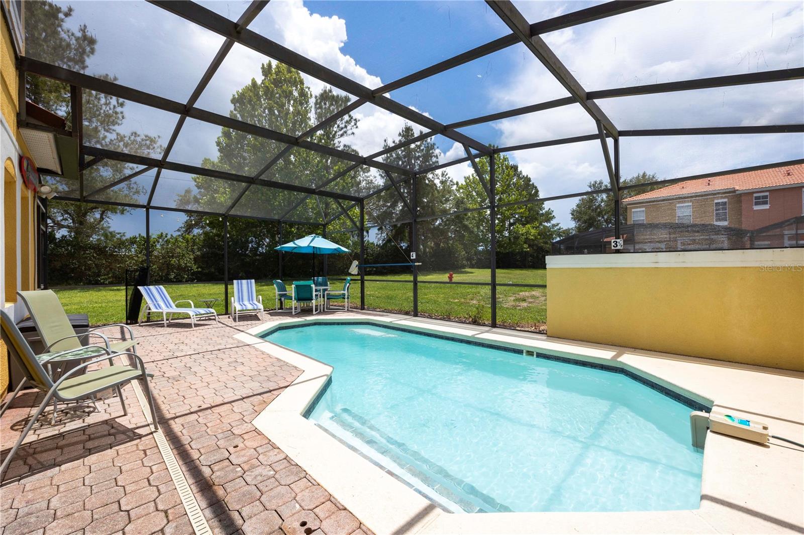 ENCANTADA PH 2 - Residential