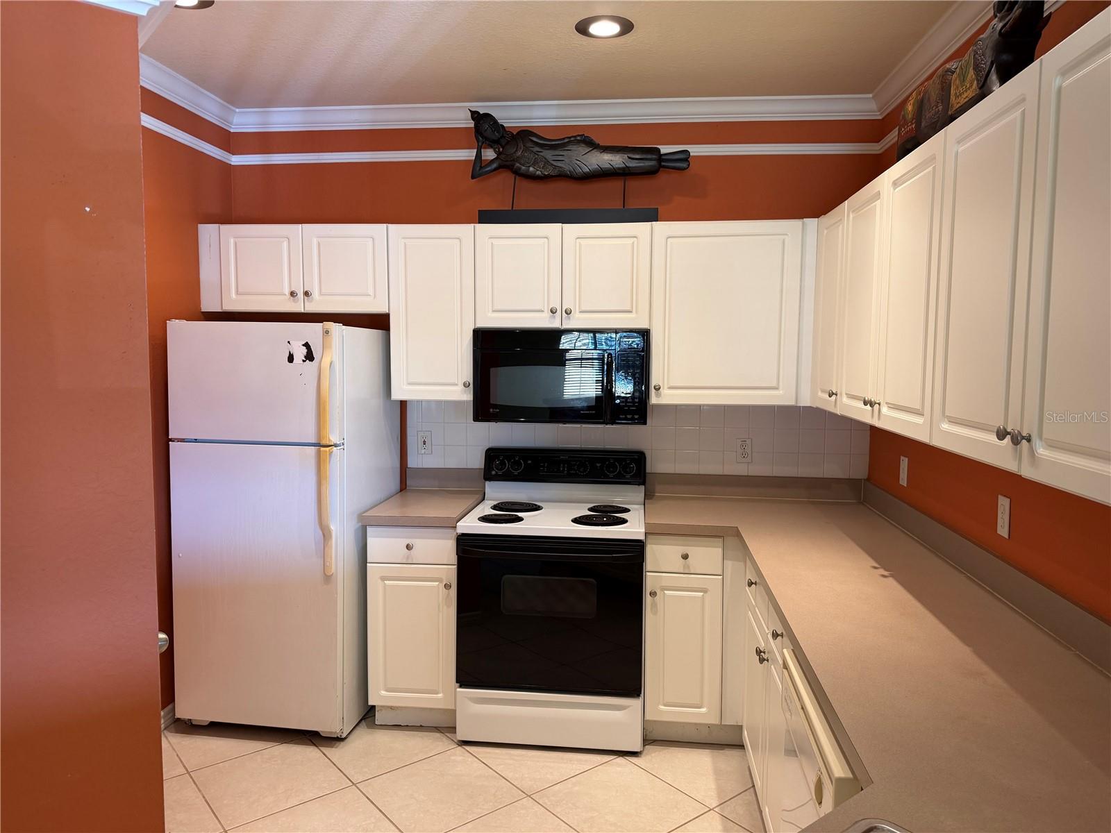 4333 BAYSIDE VILLAGE DRIVE 229