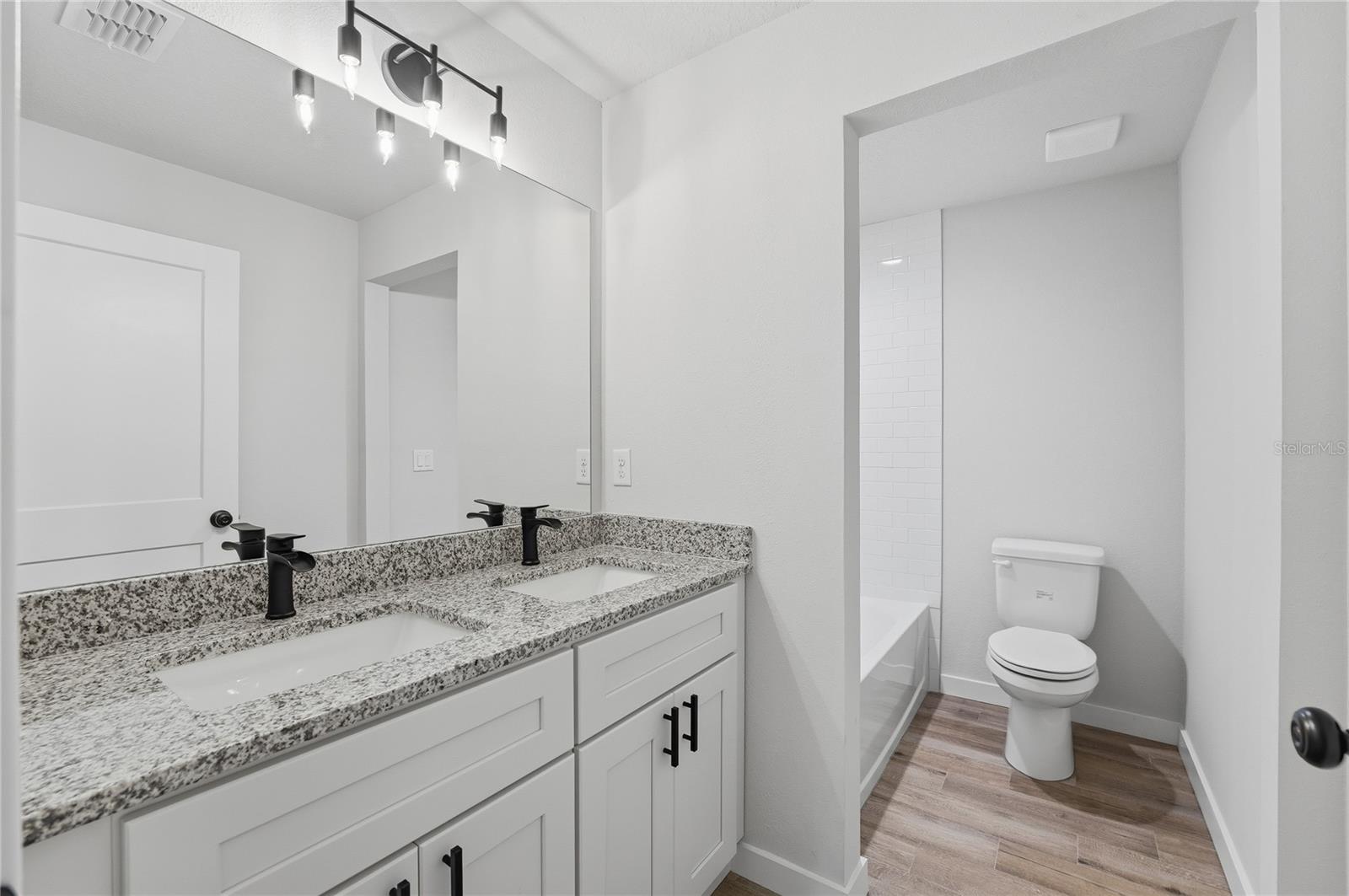 MARION OAKS UN TEN - Residential