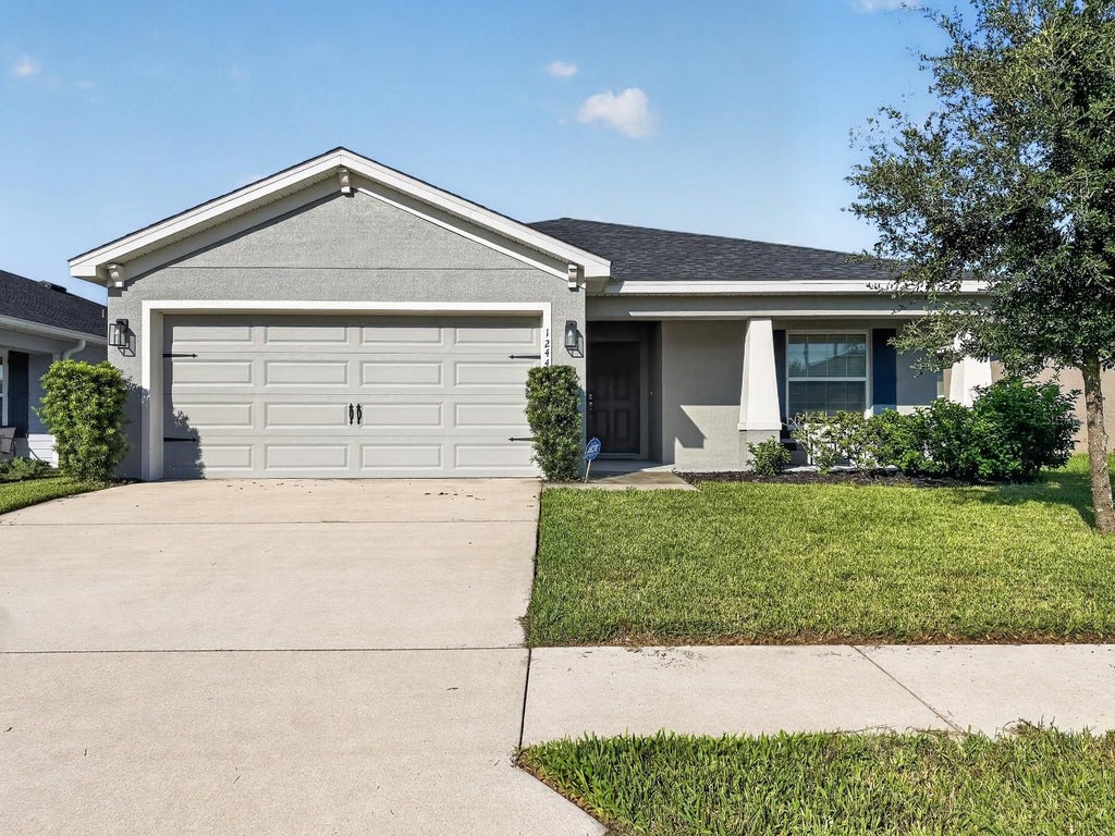 Photo of 1244 Mezzavalle Way, Auburndale, FL 33823 (MLS # O6449877)
