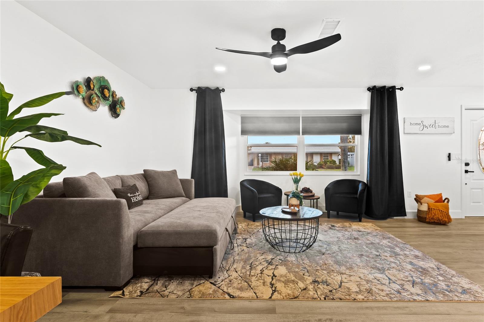 EAST GATE - Residential Lease