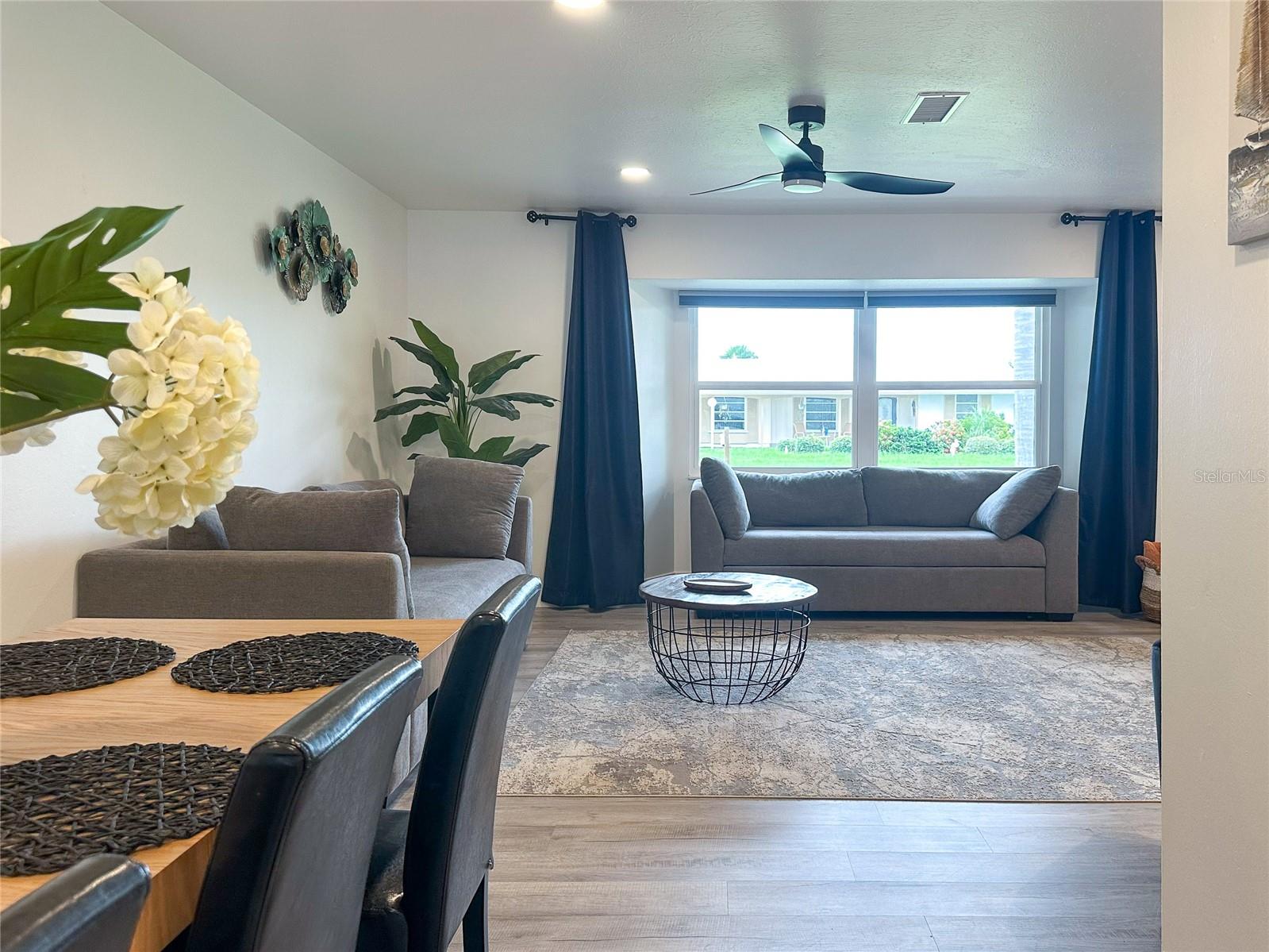 EAST GATE - Residential Lease