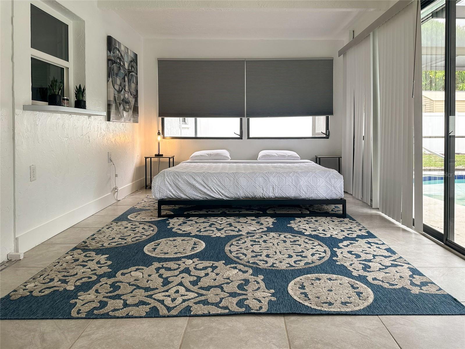 EAST GATE - Residential Lease
