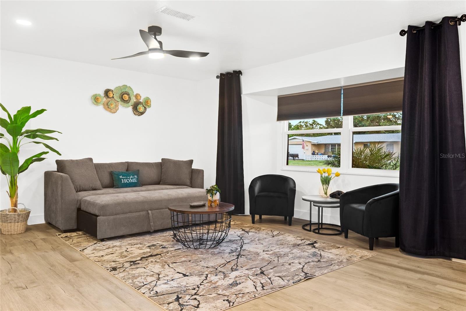 EAST GATE - Residential Lease
