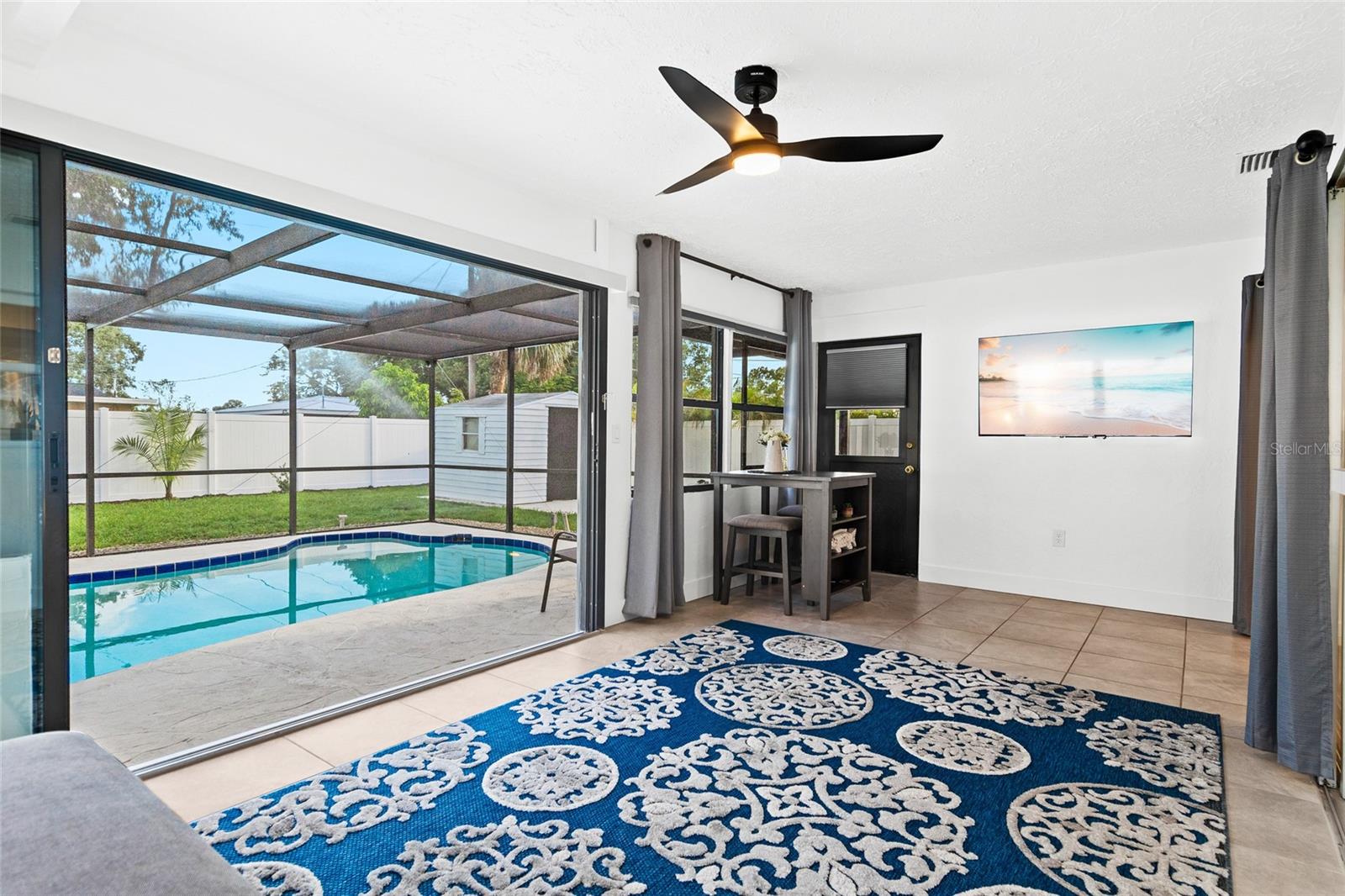 EAST GATE - Residential Lease