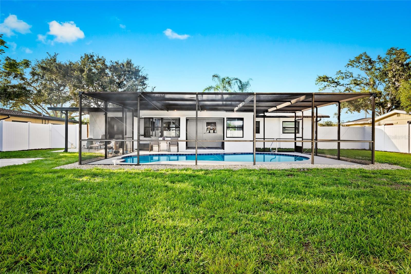 EAST GATE - Residential Lease