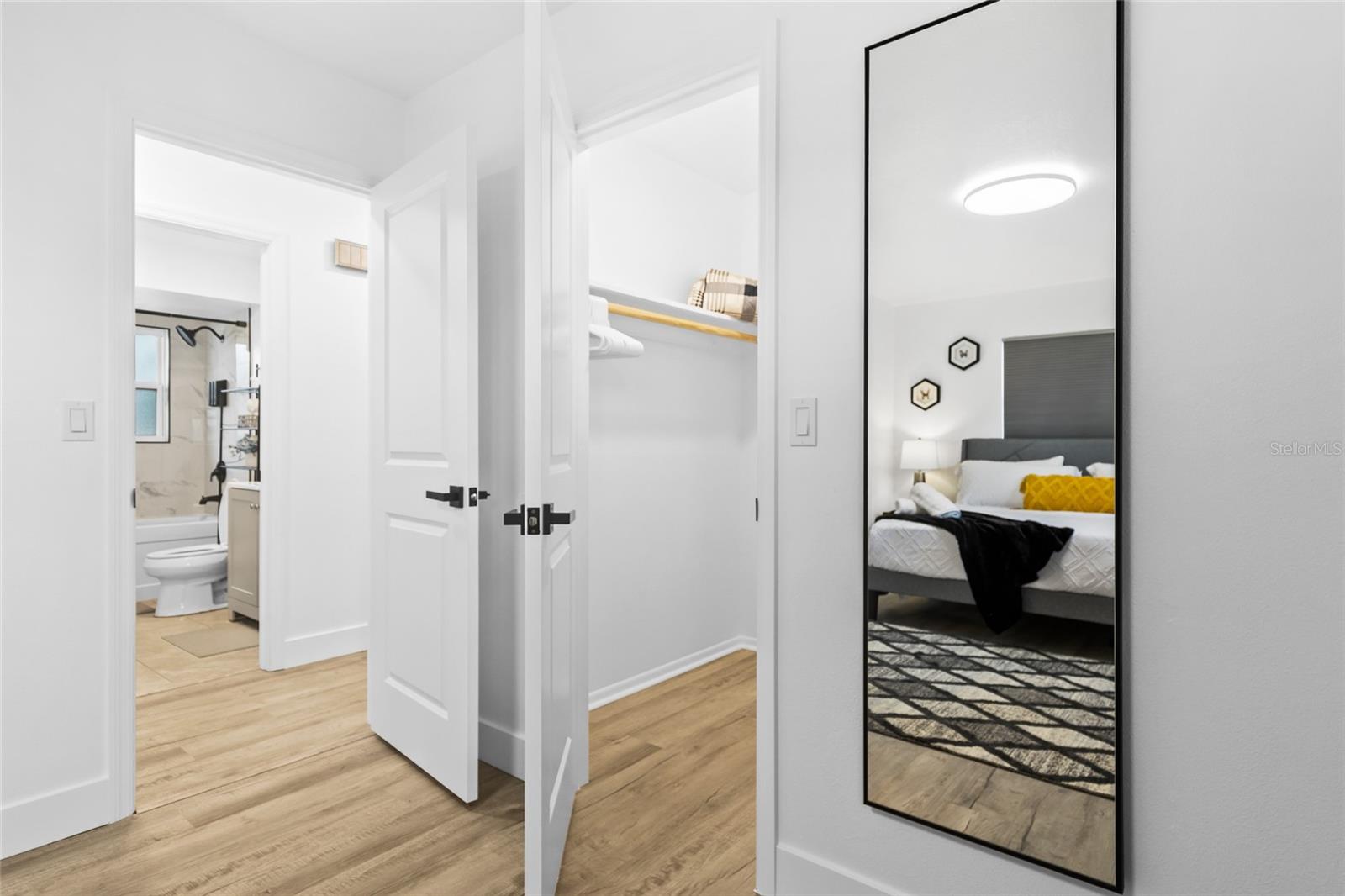 EAST GATE - Residential Lease