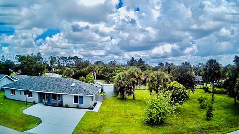 A home in PORT CHARLOTTE