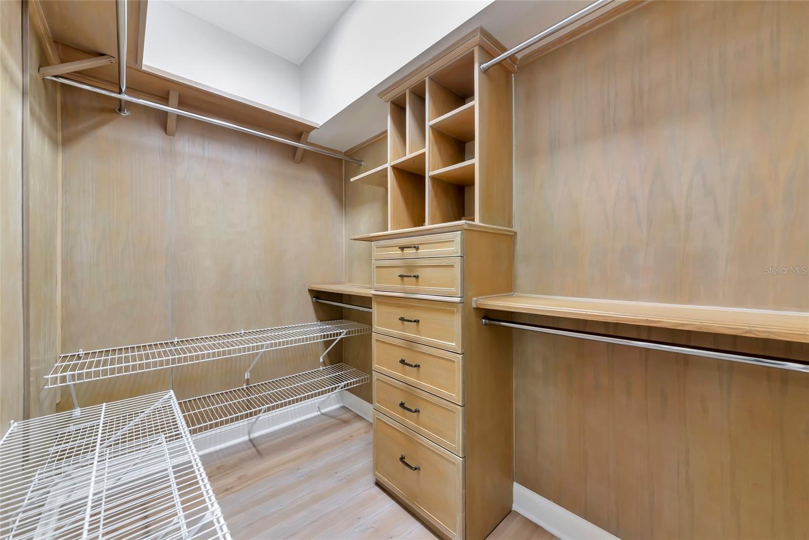 EDGEWATER VILLAGE SUBPHASE A UNIT 4B - Residential