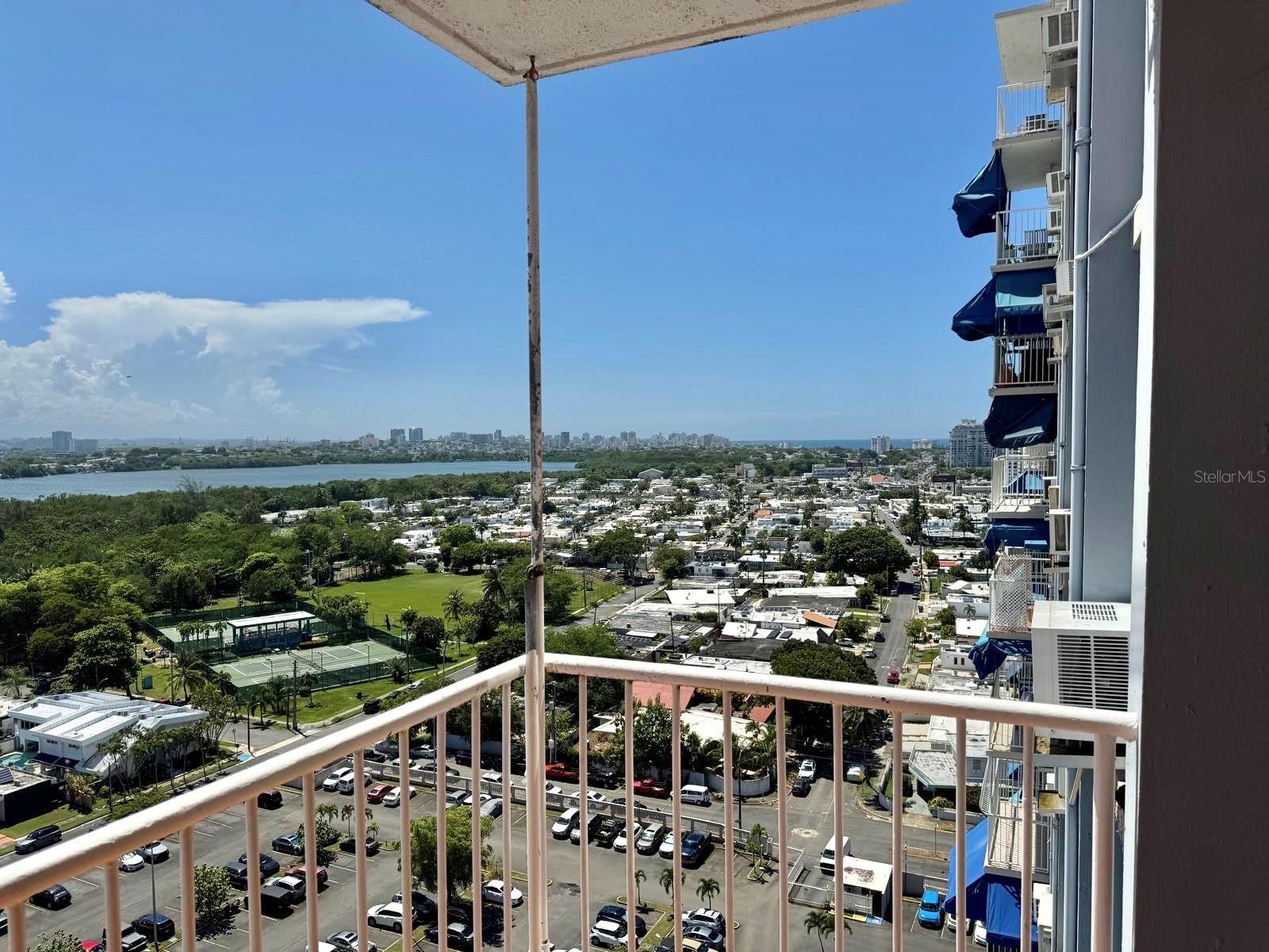 COND. MUNDO FELIZ - Residential