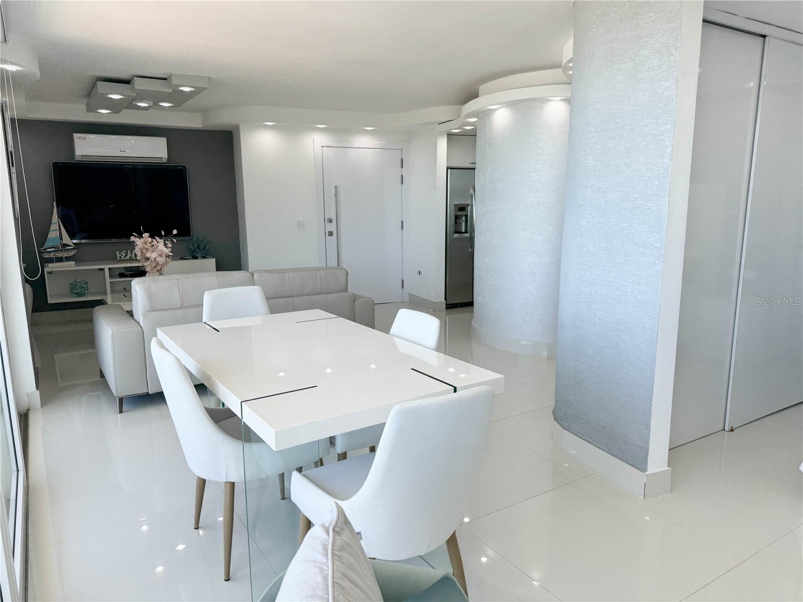 PLAYA DORADA 602 - Residential Lease