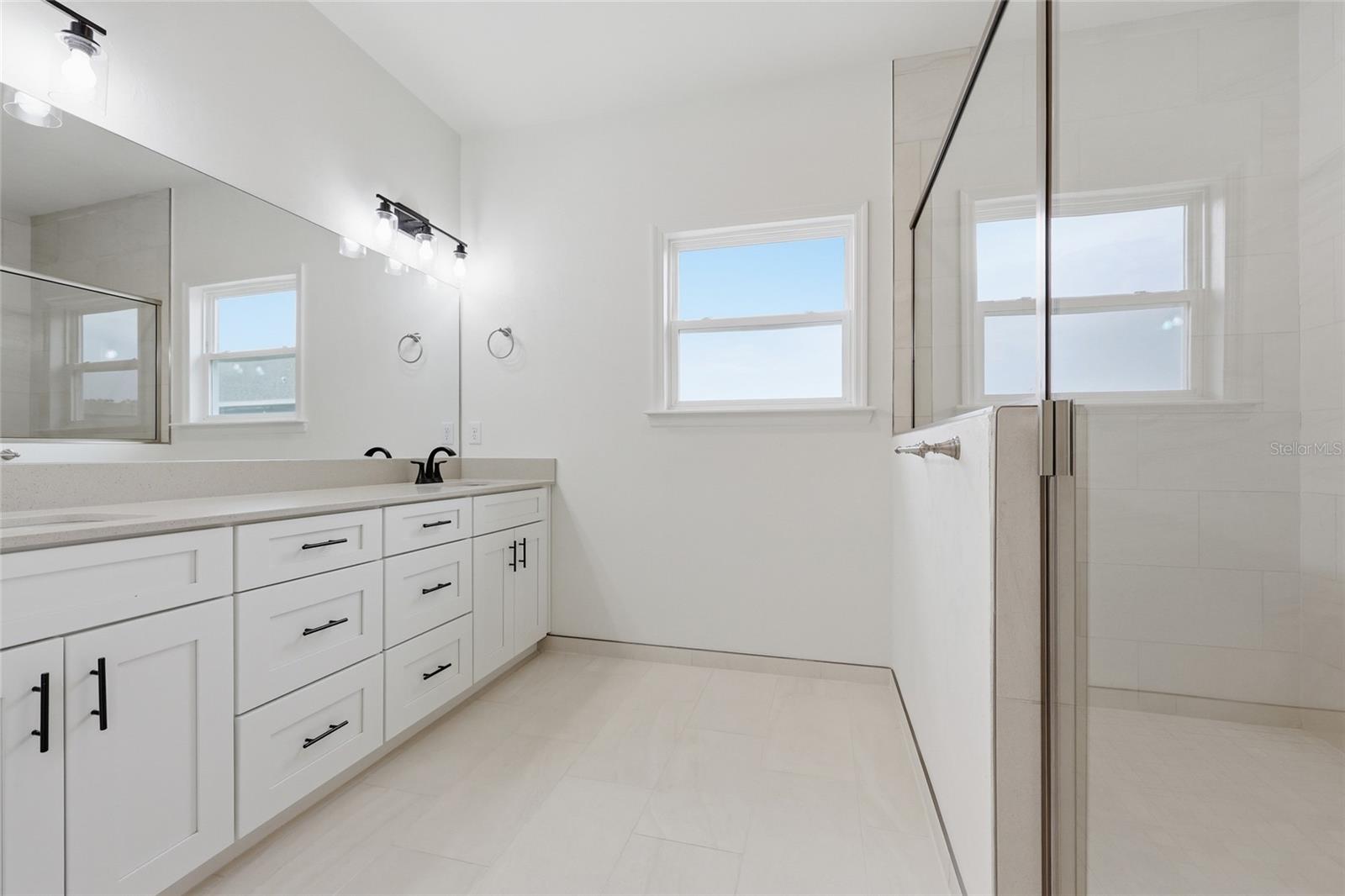 GRAND OAKS AT TOWER PH 2 PB 37 PG 63 - Residential