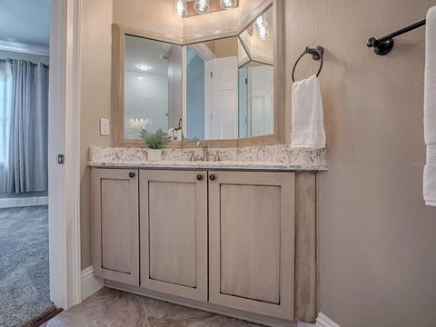 Tiny photo for 5517 Meadow Hill Loop, Lady Lake, FL 32159 (MLS # G5106005)