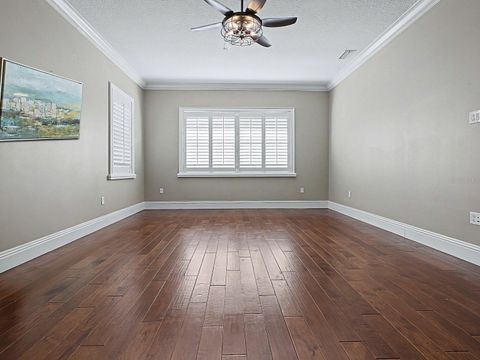 Tiny photo for 5517 Meadow Hill Loop, Lady Lake, FL 32159 (MLS # G5106005)