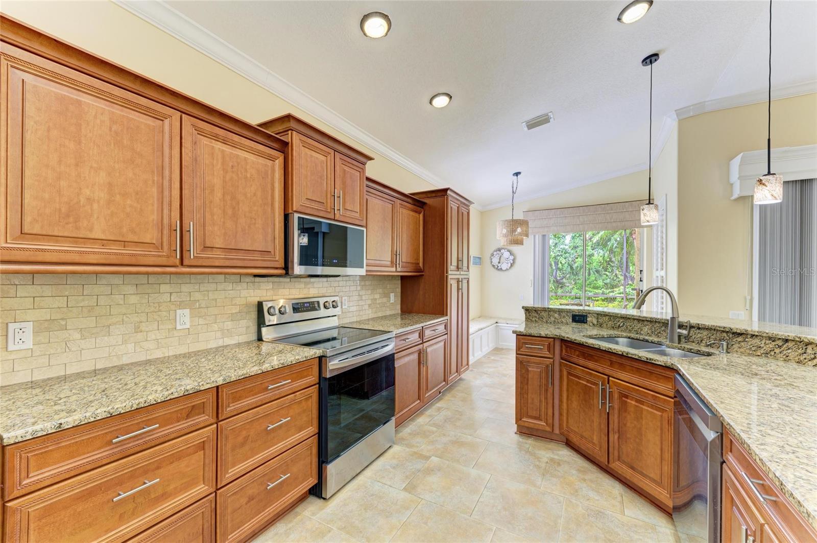 EDGEWATER VILLAGE SUBPHASE A UNIT 4B - Residential