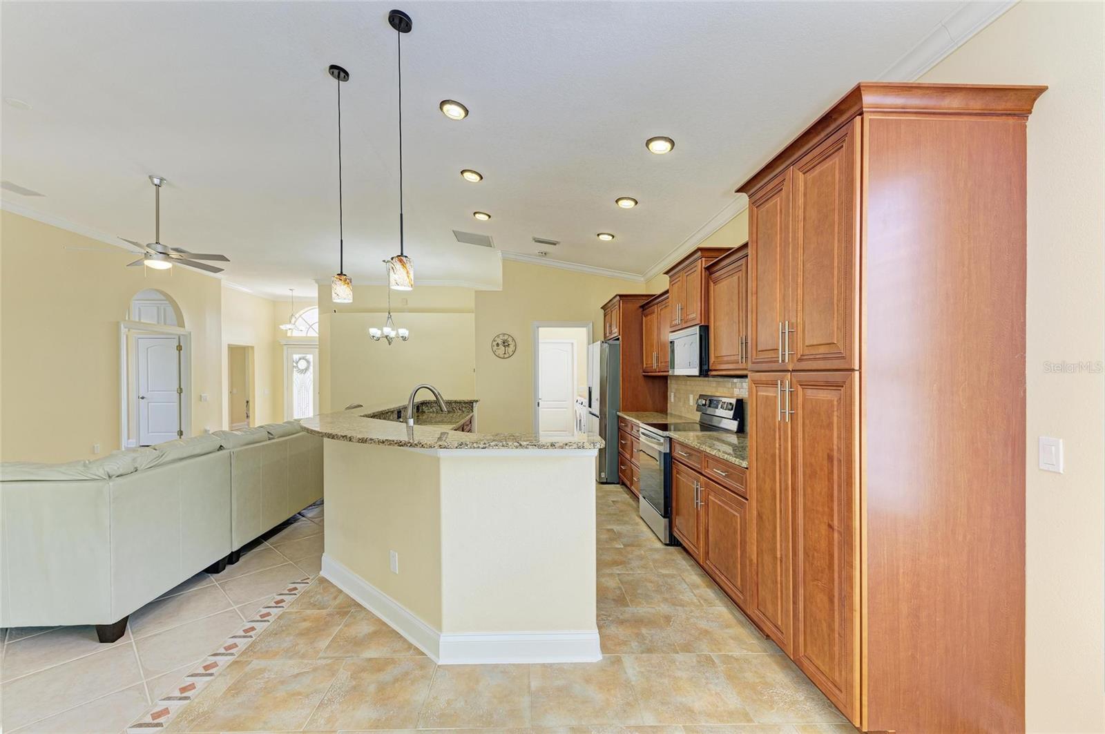 EDGEWATER VILLAGE SUBPHASE A UNIT 4B - Residential