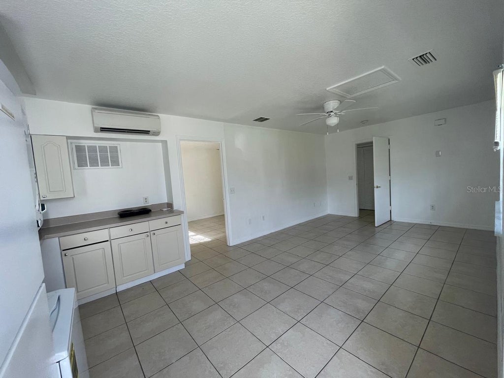 Photo of 601 Washington Palm Loop #B, Davenport, FL 33897 (MLS # S5159585)
