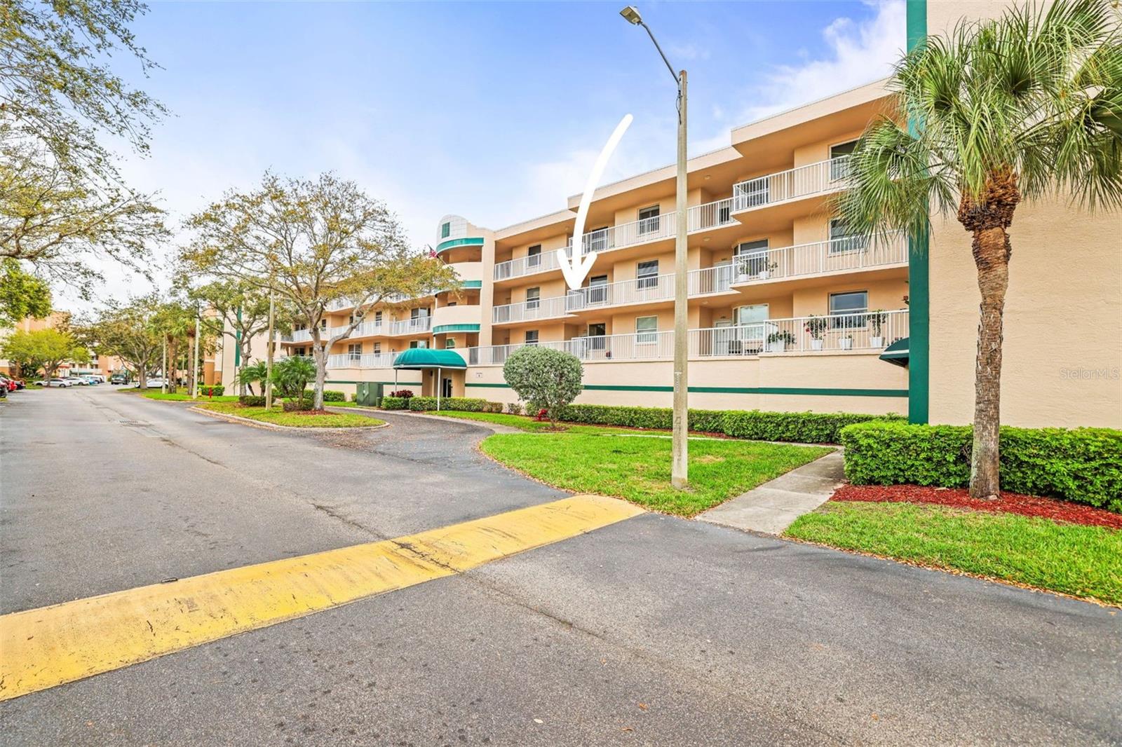 SHORES OF LONG BAYOU CONDO - Residential