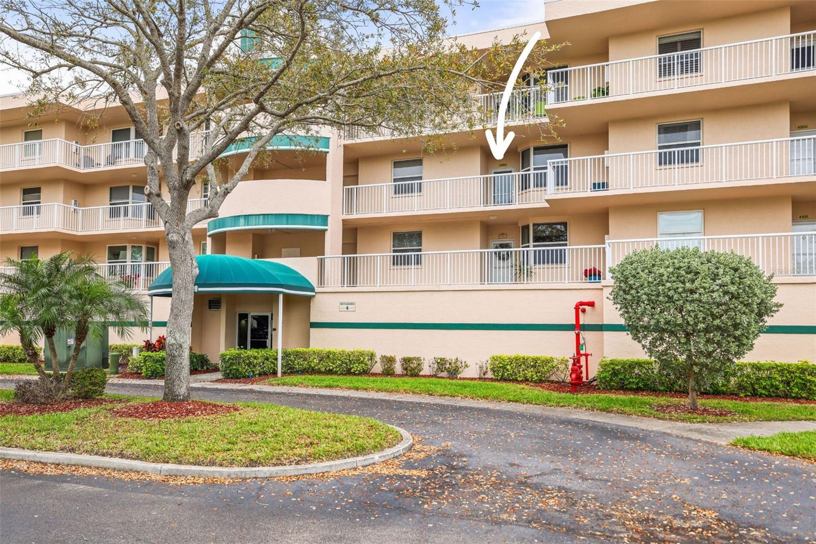 SHORES OF LONG BAYOU CONDO - Residential